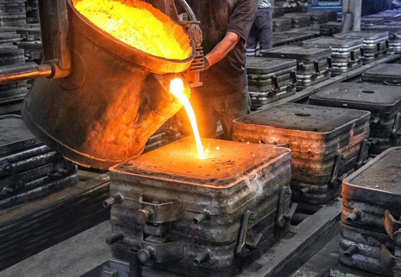 Виготовлення виливків із звичайної та легованої сталі